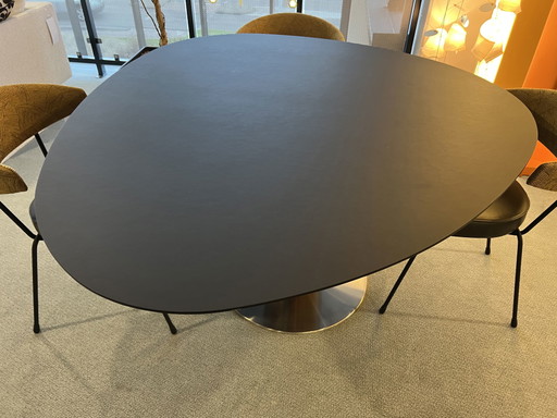 Brees New world Steely dining room table