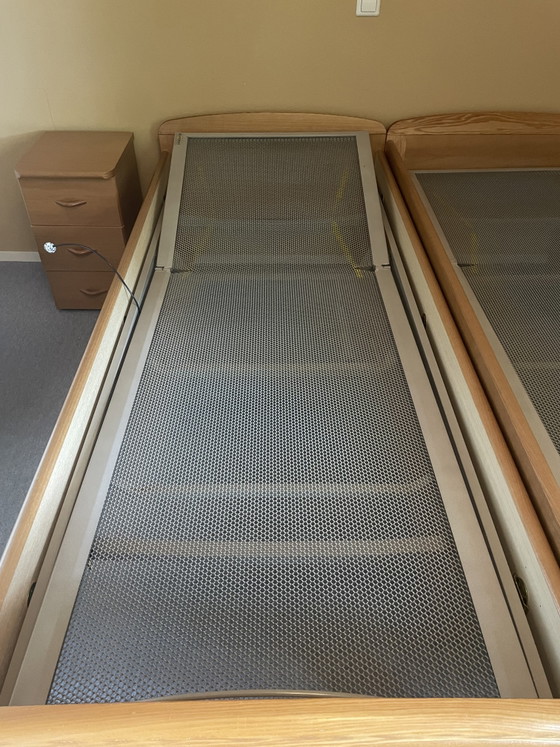 2 lits simples avec tables de chevet – Kuperus, Lits 1 personne, Metal, Wood (photo 3 of 5)
