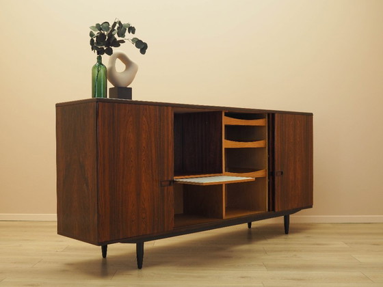 Image 1 of Buffet en palissandre, design danois, années 1970, fabrication : Danemark