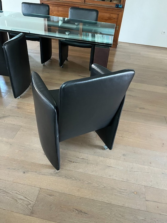 Image 1 of Desalto Stilt 430 design tafel met 6 kuipzeteltjes in leder