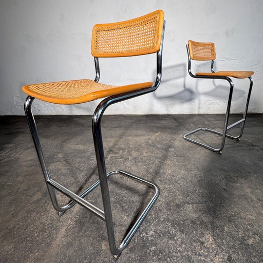 Een paar rotan barkrukken in de stijl van Marcel Breuer S32, jaren 90.
