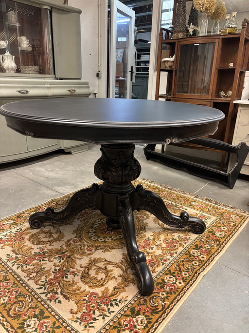 Antique / Baroque / Brocante dining table / round table