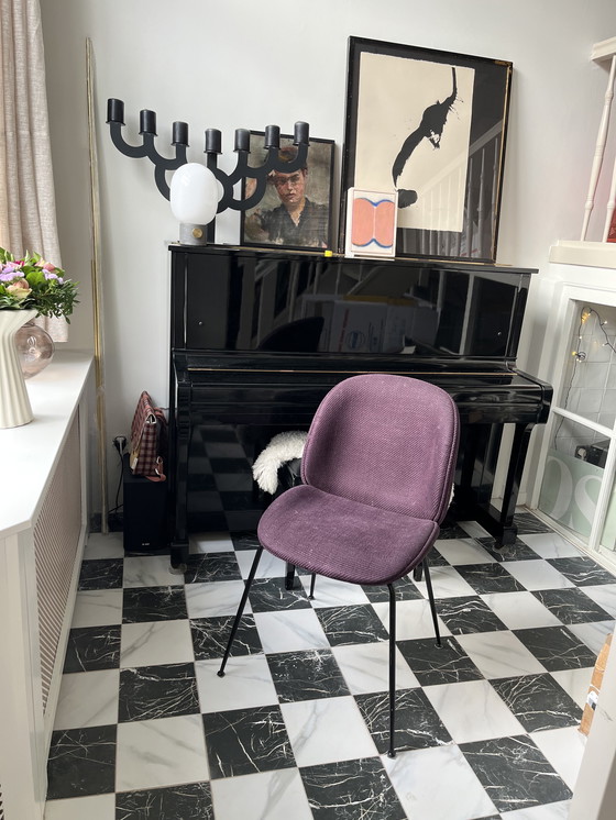 Image 1 of 4 sillas Gubi Beetle