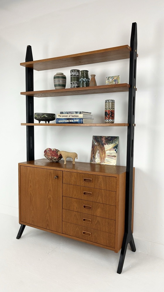 Armadio a muro vintage svedese Boden – Armadi a muro, Metallo, Mid Century Modern (photo 5 of 13)