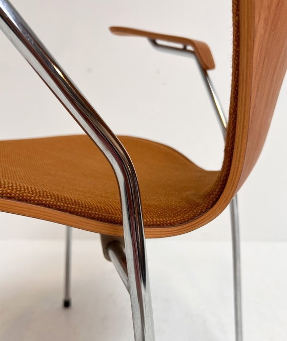 Image 1 of Chaise en bois 3207 d'Arne Jacobsen pour Fritz Hansen, années 1980