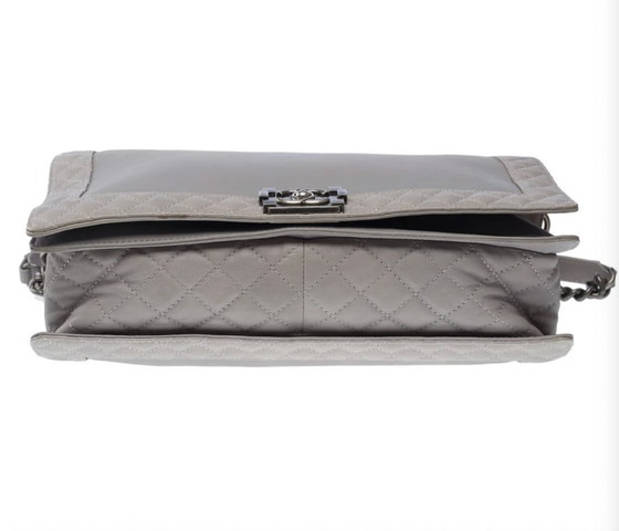 Image 1 of Sac CHANEL Boy en Cuir Gris - 101696
