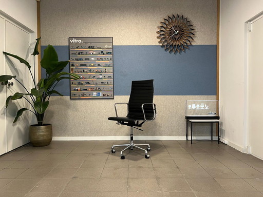 Vitra | Eames | EA119 | Zwart leder | 1x