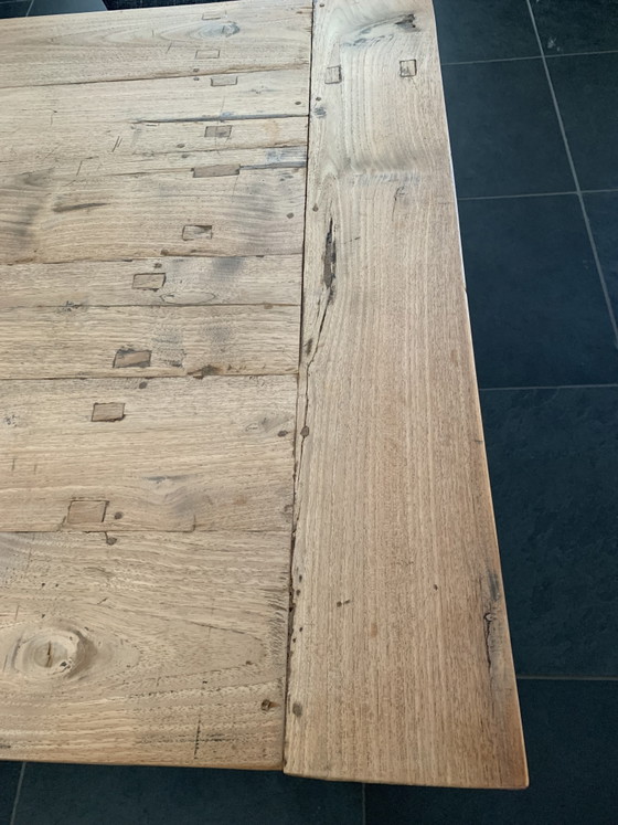 Image 1 of Tafel massief van oude teak. 