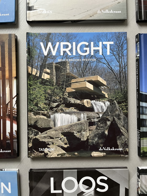 Image 1 of The Volkskrant world architects series Taschen