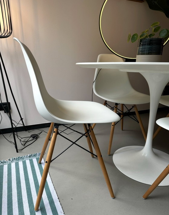 Image 1 of 4 x Vitra Eames DSW - Ahorn weiß