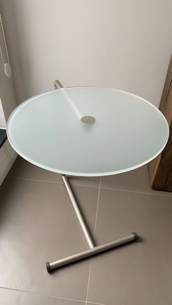 Image 1 of Cor 'Arthe' side table in matt glass 1