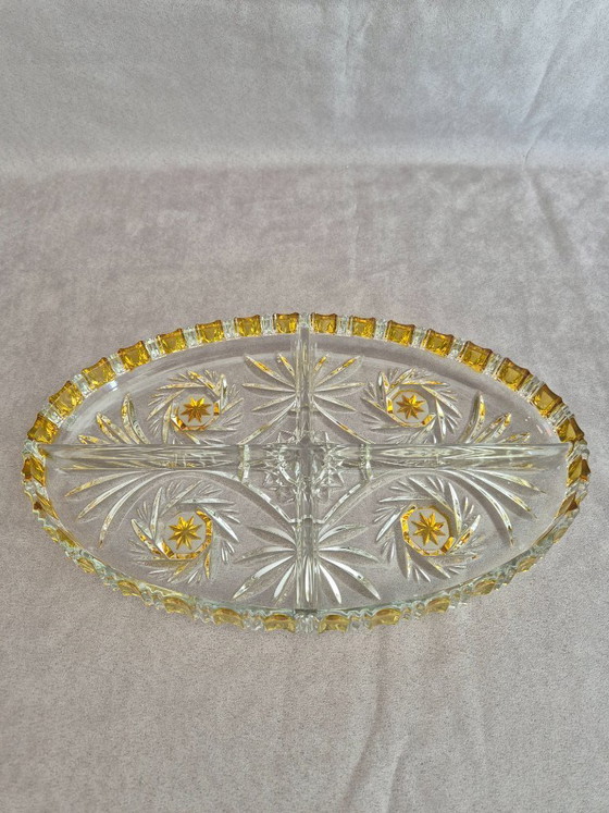 Image 1 of Bandeja ovalada de 4 secciones Walther Glas, detalles en oro y ámbar, bandeja decorativa de cristal, 31,5 cm, excelente estado.