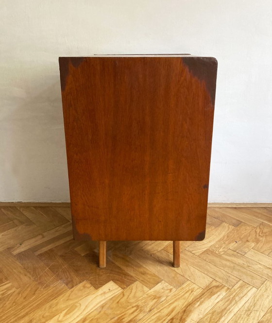 Image 1 of Gabinete U-453 a medida de Jiri Jiroutek