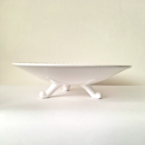 Image 1 of Vintage Delfts Wit Drielpoot Schaal met Spiraaldecor - 25 cm | Mid-Century Design