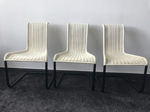 3xTecta B20 design sled chair