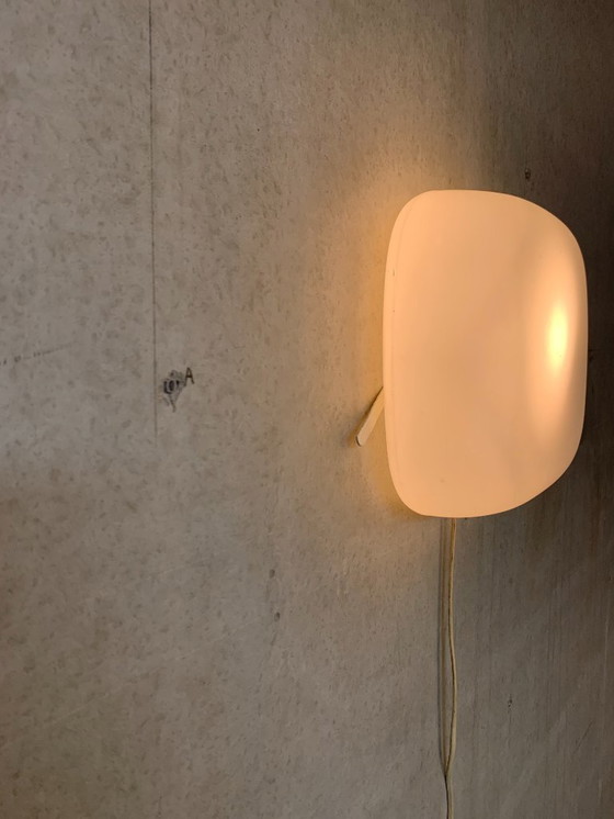 Image 1 of Witte RZB opaline Bauhaus wandlamp
