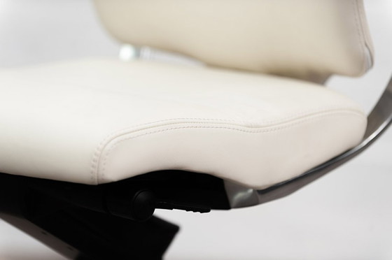 Image 1 of Dauphin In Touch 5440 Directiestoel