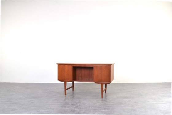 Image 1 of Bureau de direction danois moderne en teck, style Mid-Century Modern, années 1960