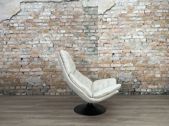 Image 1 of Artifort F588