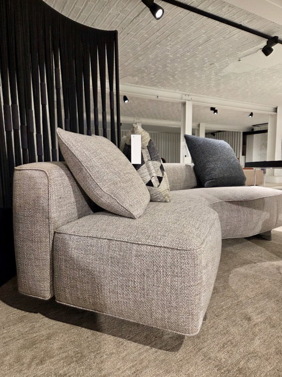 Image 1 of Divano lounge Minotti Yves