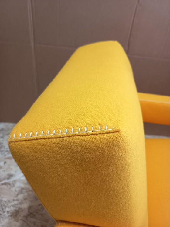 Image 1 of CASSINA 2x Poltrona 637 Utrecht 2024 (NUOVO, mai usato) in lana gialla KVDRAT € 6.600