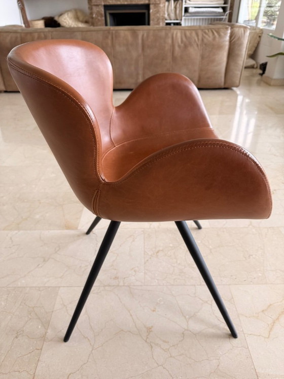 Image 1 of Table de salle à manger design avec 6 chaises en cuir