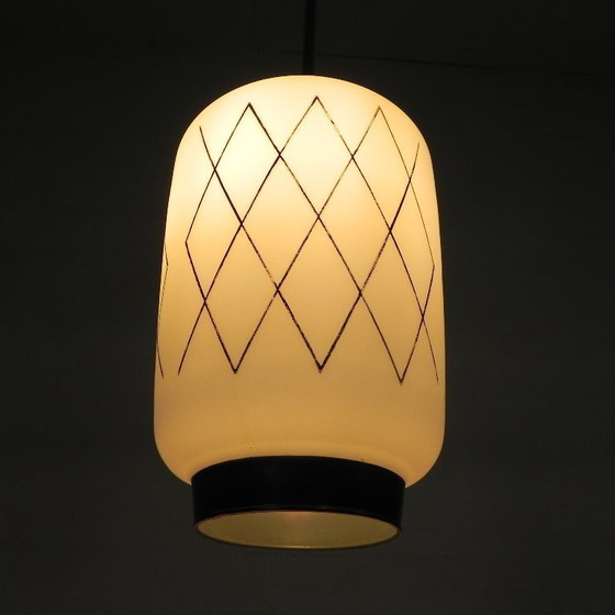 Image 1 of Vintage hanglamp met opaline kap met zwarte decoratie, jaren 50