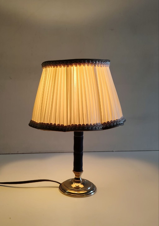 Lampe à poser en laiton et bakélite - mid.XXeme