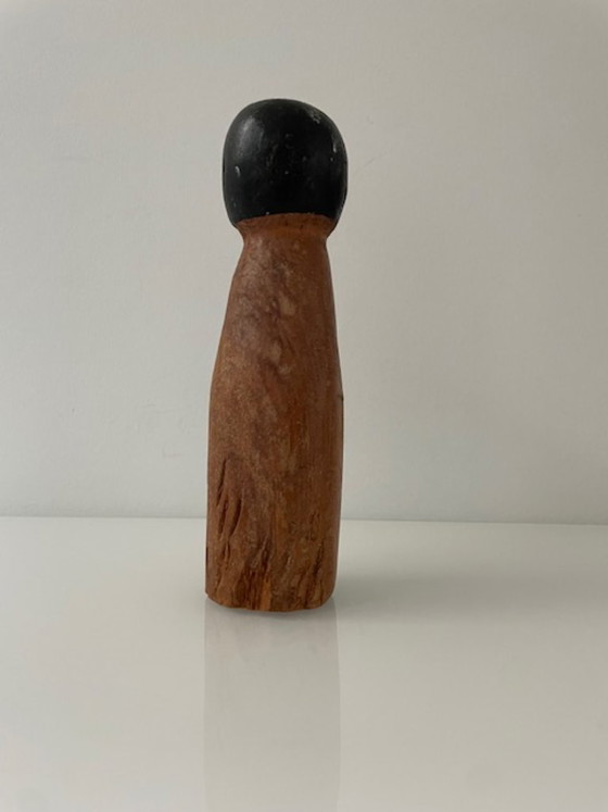 Image 1 of Figurine vintage en bois sculpté, de style primitif et expressif