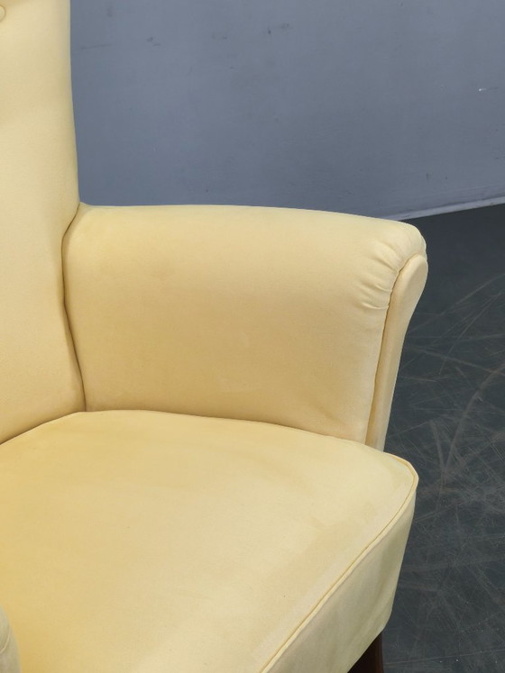 Image 1 of Fauteuil lounge danois à haut dossier des années 1950, récemment retapissé