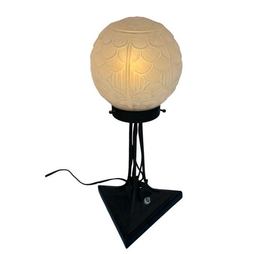 Art deco - Tafellamp - Satijn glazen stolp op smeedijzeren voet - Frankrijk - Ca. 1930's
