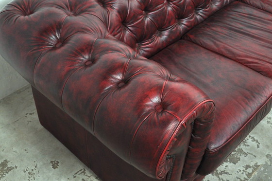 Image 1 of Divano Chesterfield vintage a 3 posti