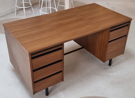 Image 1 of bureau des années 70