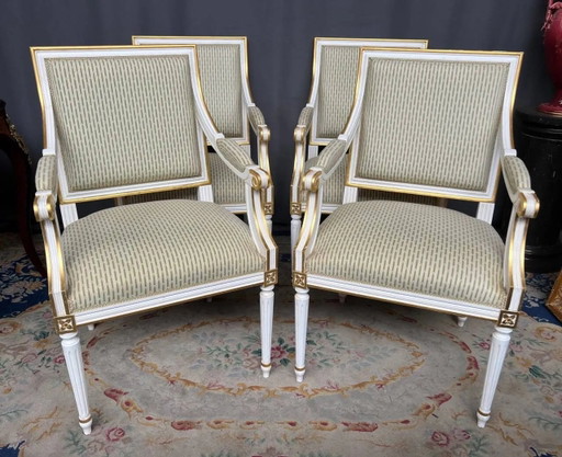 Set of four classic Louis XVI armchairs. Solid wood. – fauteuils (photo 2 of 7)