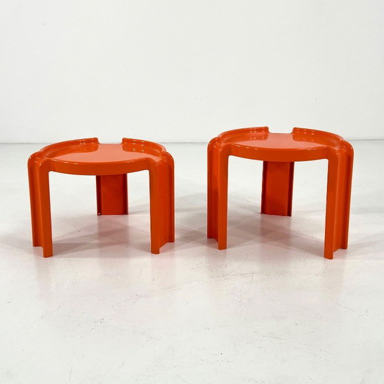 Image 1 of Paar orangefarbene Satztische von Giotto Stoppino für Kartell, 1970er Jahre