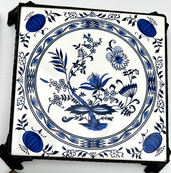 Image 1 of Four framed ceramic tiles – Delft/Makkum style – Hand-painted – Netherlands, 20th century