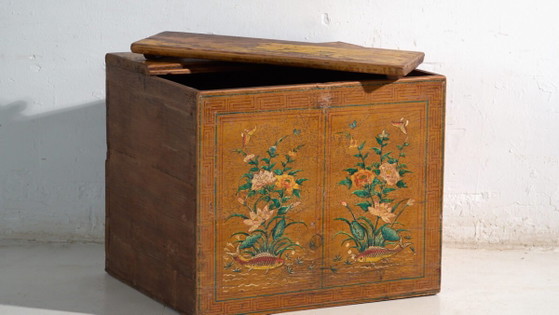 Baúl antiguo pintado en madera de pino – China, circa 1900 – Armarios de almacenamiento (photo 3 of 40)