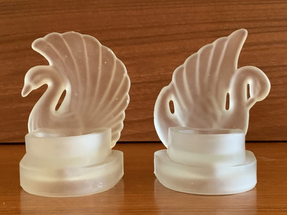Image 1 of Bougeoirs cygnes en verre dépoli, style Art déco, lot de 2, années 1930