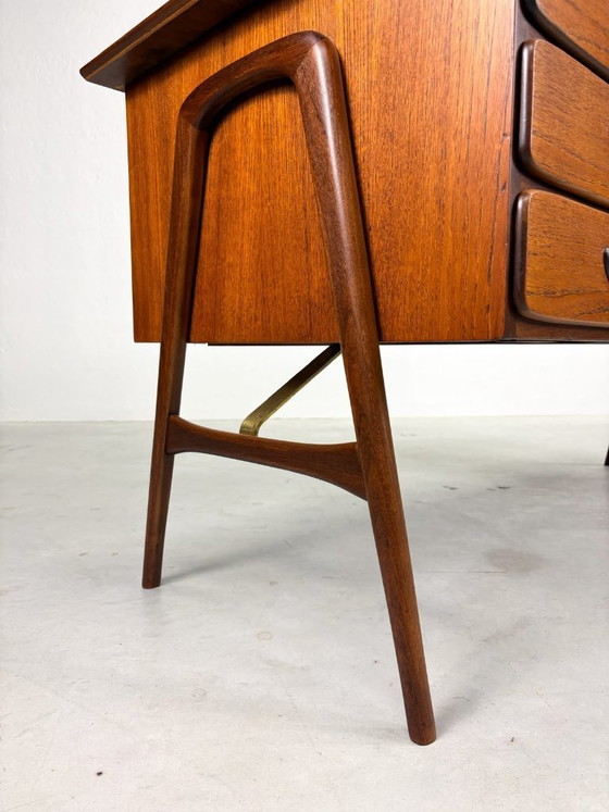 Image 1 of Boomerang Schreibtisch von Louis van Teeffelen für Wébé
