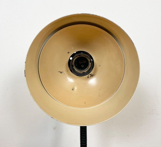 Image 1 of Beige Industrial Gooseneck Table Lamp, 1960s