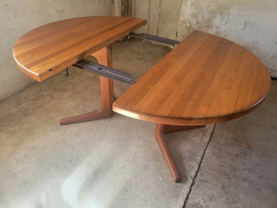 Image 1 of Vintage extendable round dining table in teak, Denmark 1960