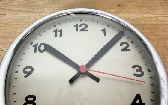 Vintage Wall Clock from PRAGUR, 1940s – Glass, Chrome (photo 11 of 19)