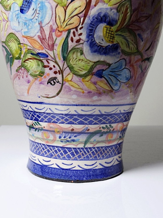 Vaso vintage portoghese in terracotta smaltata con decorazione floreale dipinta a mano. – Vasi, Ceramic (photo 5 of 13)