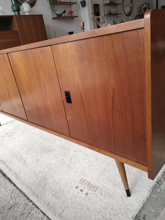 Image 1 of Vintage teakhouten groot dressoir 