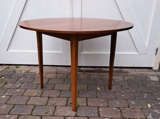 Tavolo da pranzo rotondo di design danese – Tavoli da pranzo, Wood (photo 3 of 6)