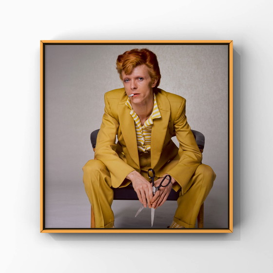 Image 1 of 1x David Bowie con traje de Freddie Burretti, Los Ángeles, 1974