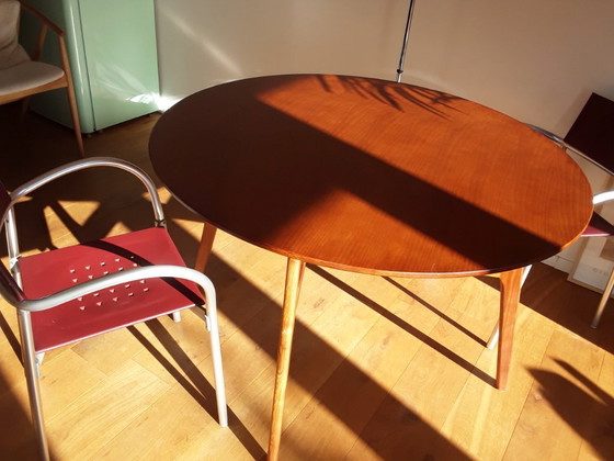 Image 1 of Round dining table Giulia