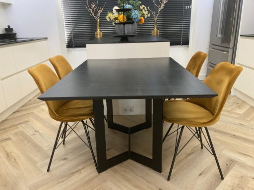 Te Koop: Hofstede Raanhuis Eettafel Model Edge – Prachtig & Topkwaliteit – Wood