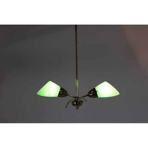 Vintage kroonluchter van messing en groen glas, Tsjecho-Slowakije