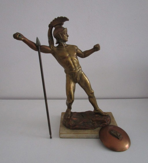 Beeldhouwwerk "Griekse krijger"